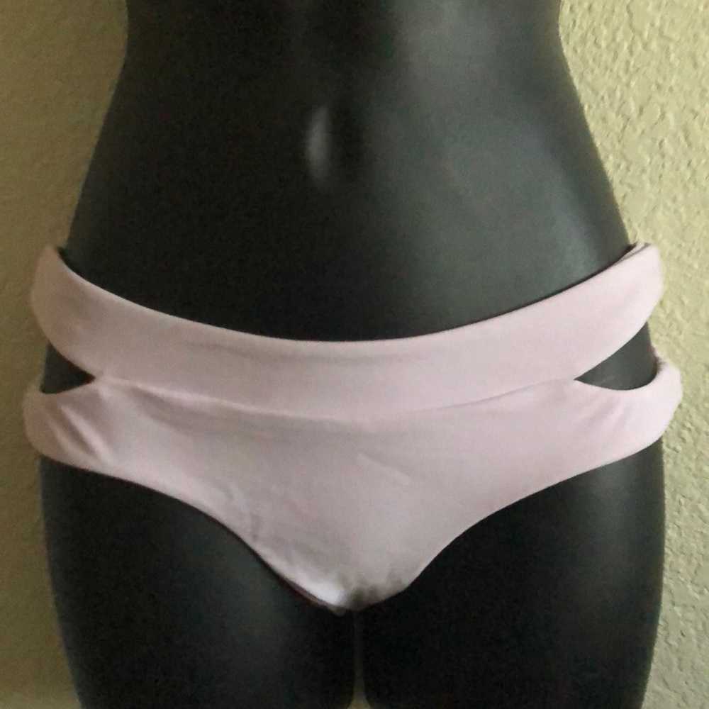 Mikoh Puka Puka Bottom